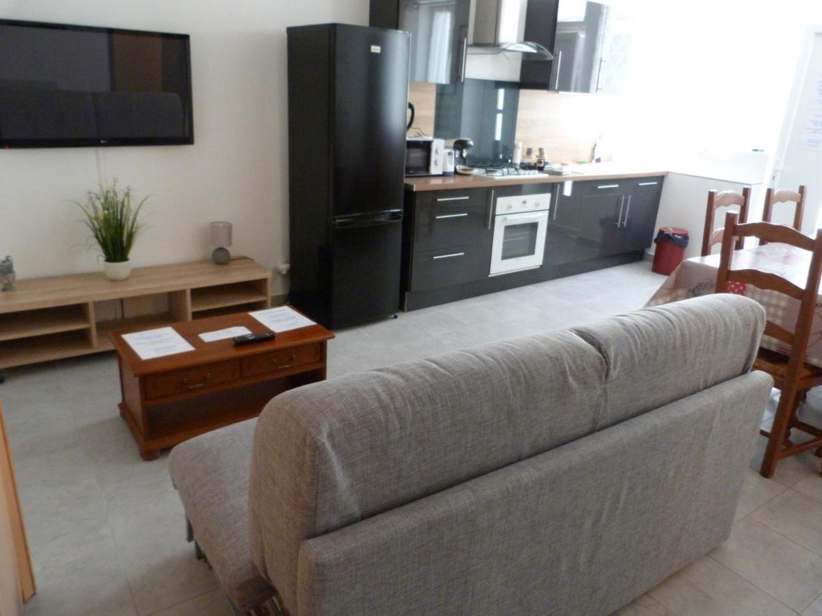 Appartement T.2 - Parking -Gratuit Vierzon Esterno foto